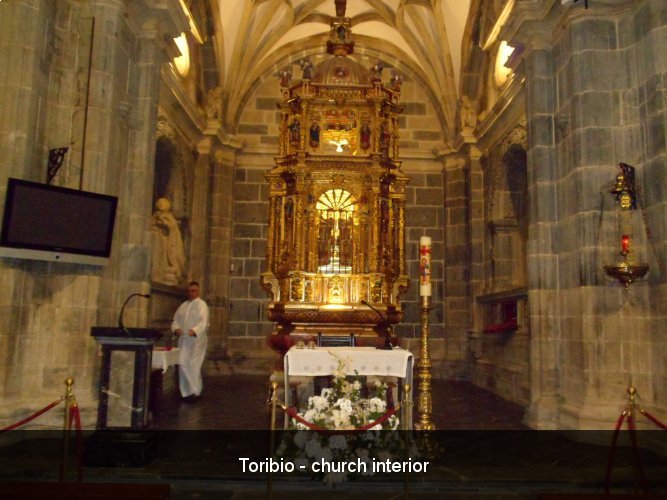 Toribio - church interior.